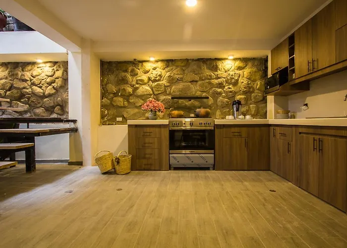 Pensión Luna House